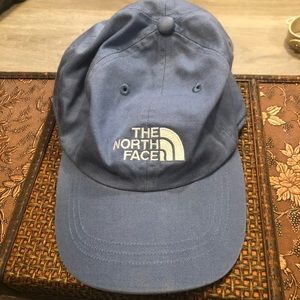 The North Face blue 🧢